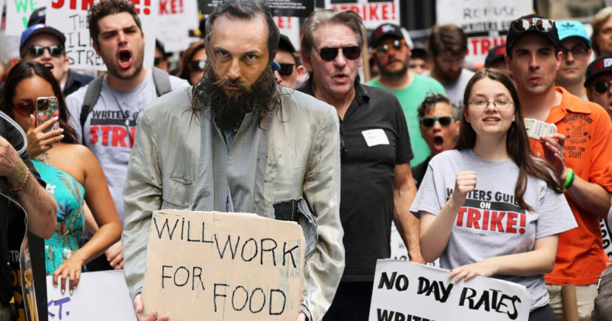 WGA STRIKE_HOMELESS_01