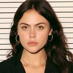 woman-mugshot