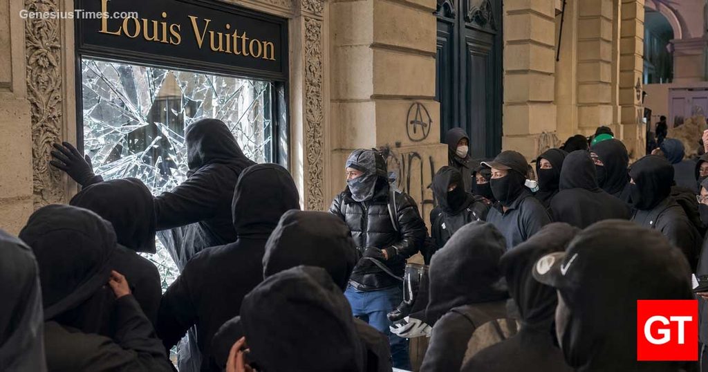 french-looters